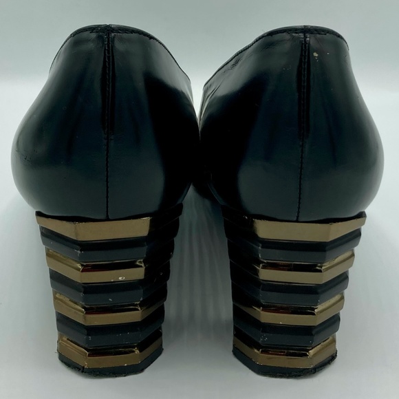 Vintage Stuart Weitzman Leather Pumps - Picture 3 of 11